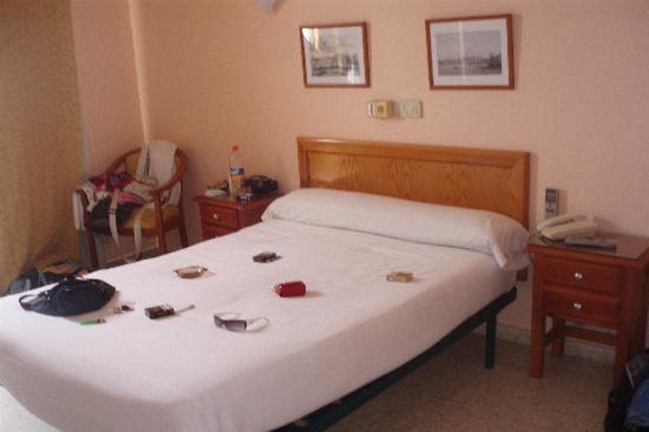 Hotel Cabello Torremolinos Eksteriør bilde